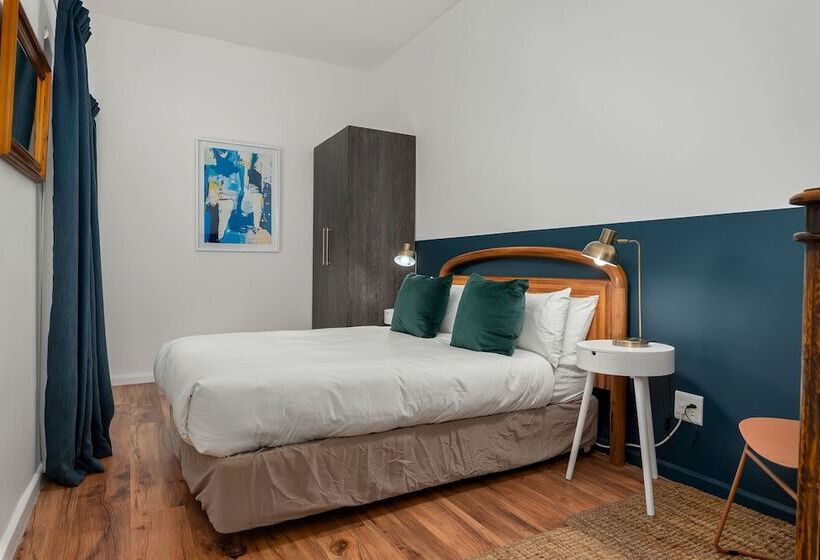 فندق Neighbourgood Ravenscraig