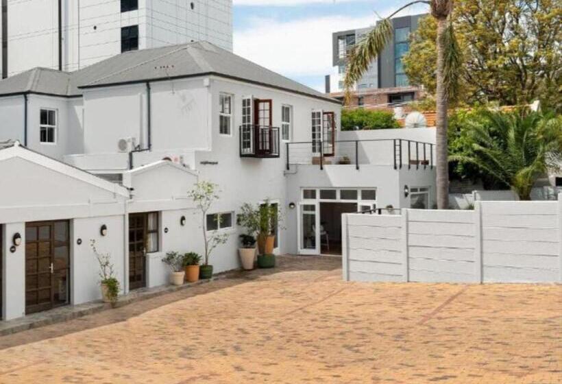 فندق Neighbourgood Ravenscraig