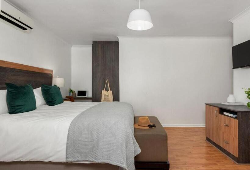 فندق Neighbourgood Ravenscraig