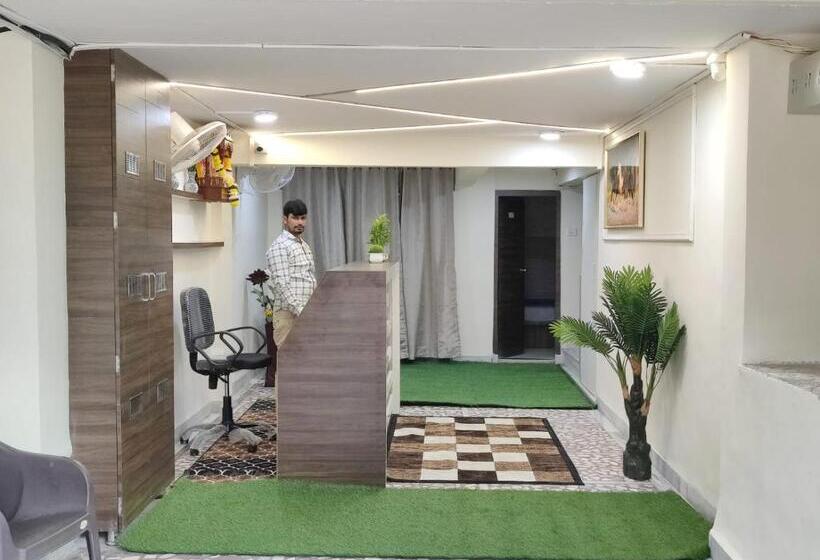 酒店 Orchid House Navi Mumbai