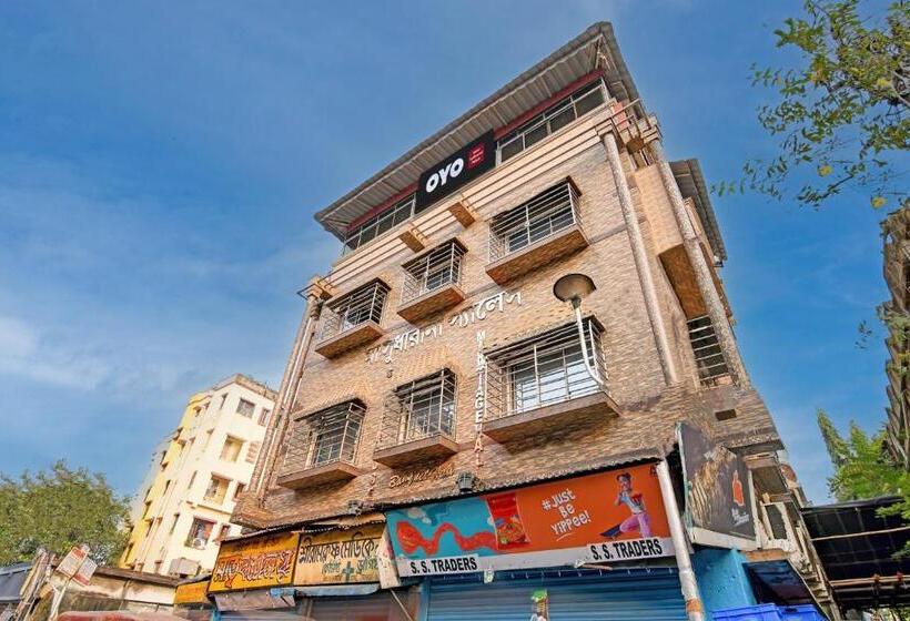 ホテル Oyo Sudharani Palace