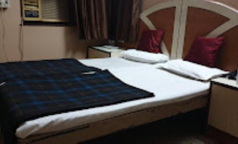 בית מלון כפרי Sairaja,satara