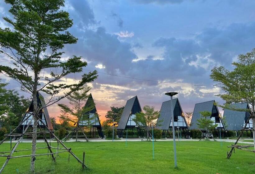 בית מלון כפרי Sean Sawat Resort 2