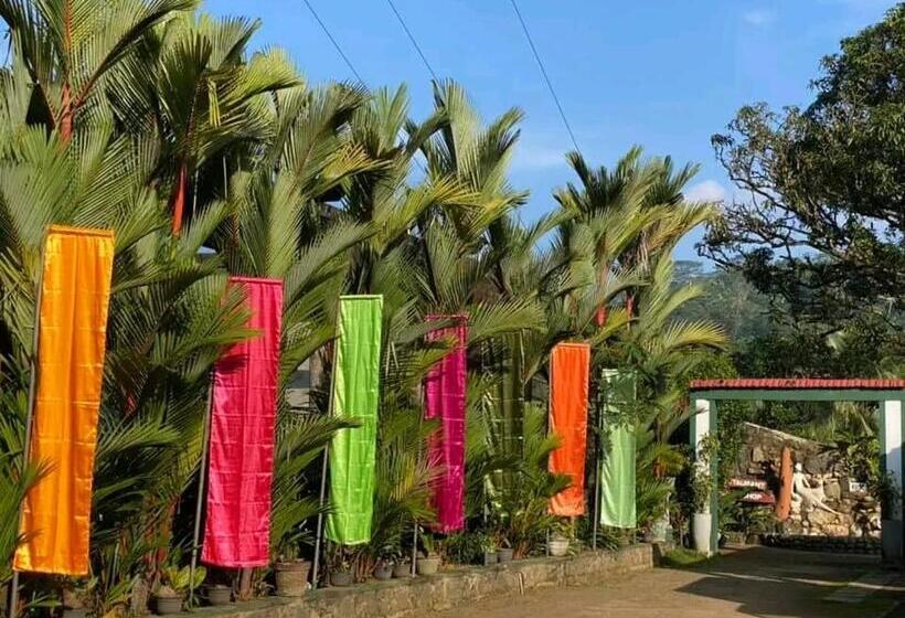 ホテル Shani Residence