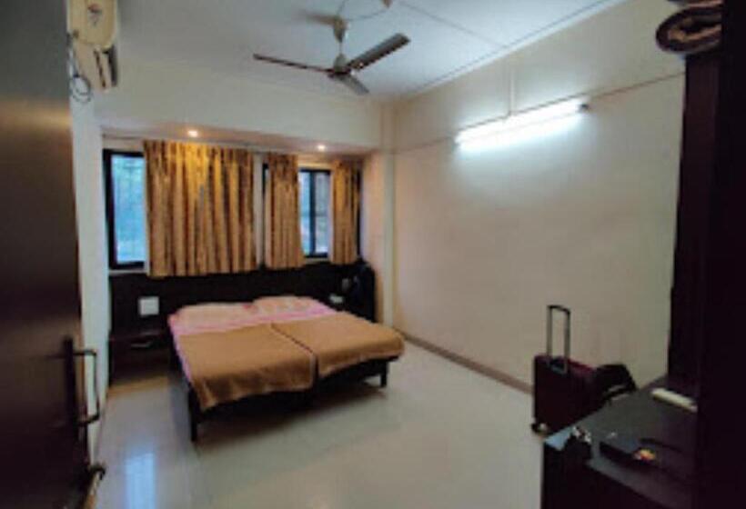 בית מלון כפרי Shreeman ,satara