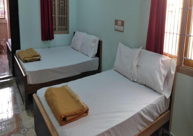 Отель Sri Sivalakshmi Ac Guest House