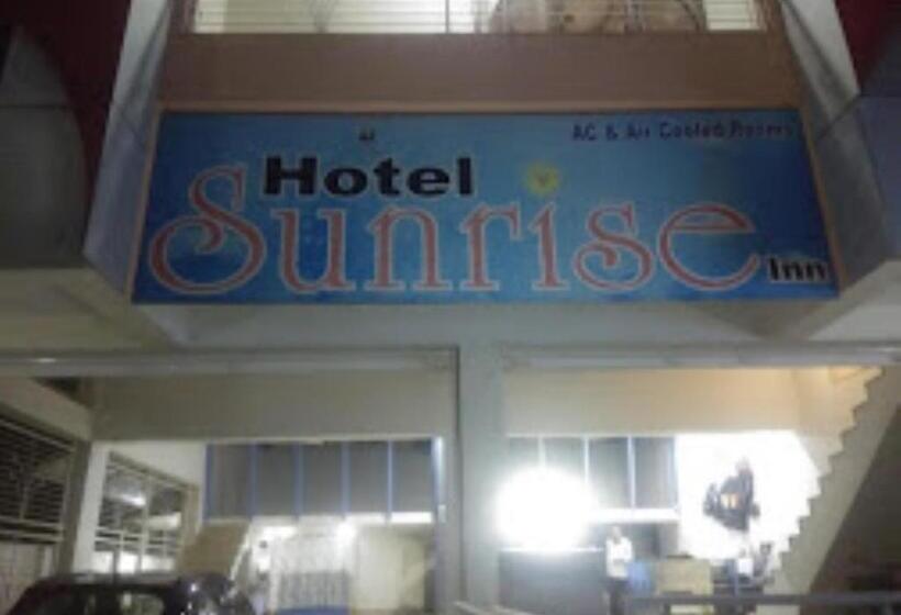 호텔 Sunrise Inn Amravati