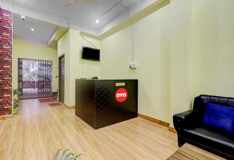 ホテル Super Oyo Rainbow Residency