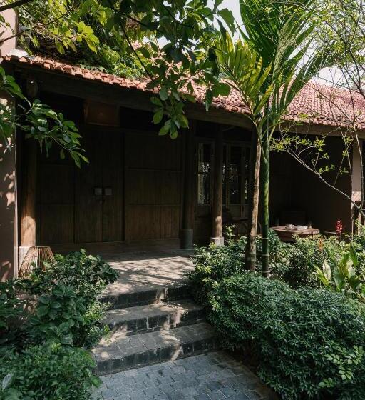 هتل Toki Retreat Vân Long