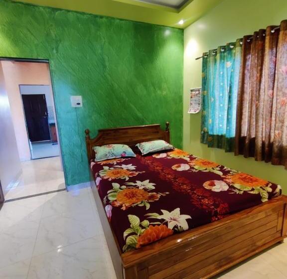 בית מלון כפרי Ujwalla Villa