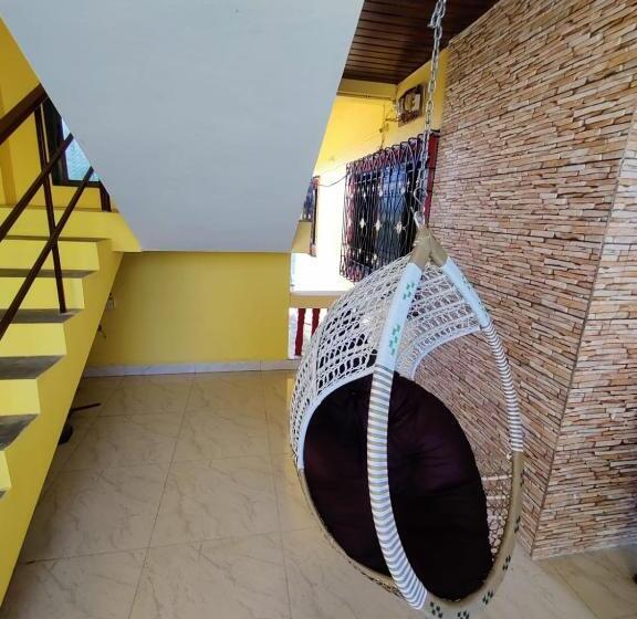 בית מלון כפרי Ujwalla Villa