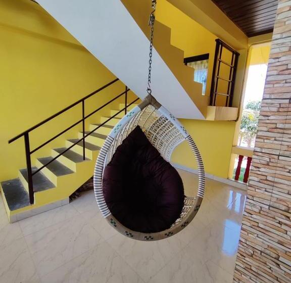 בית מלון כפרי Ujwalla Villa