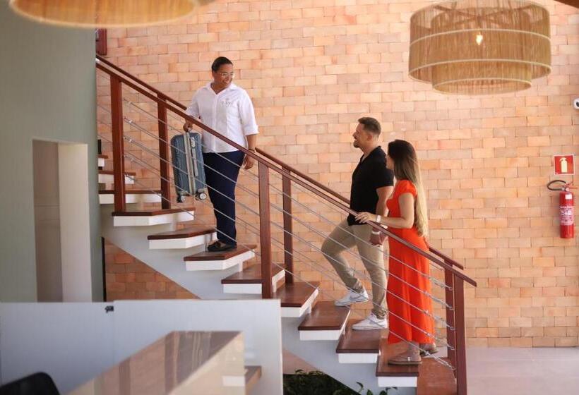 Отель Uri Pousada