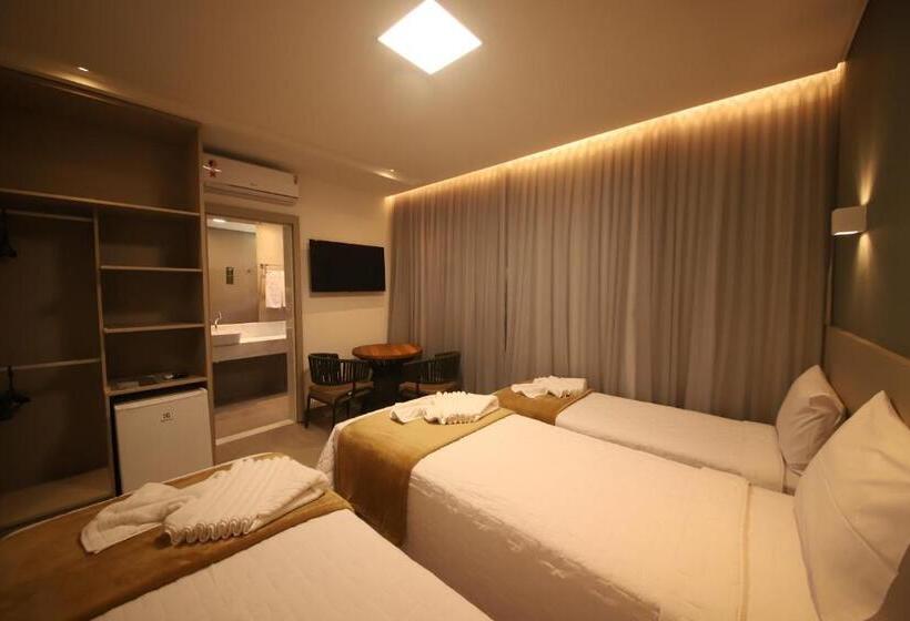 Отель Uri Pousada