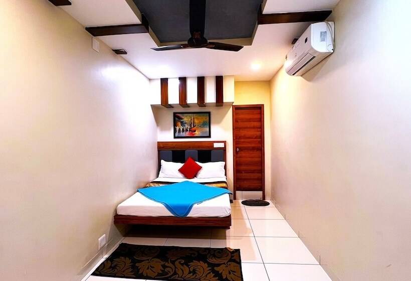 בית מלון כפרי Vandana Palace