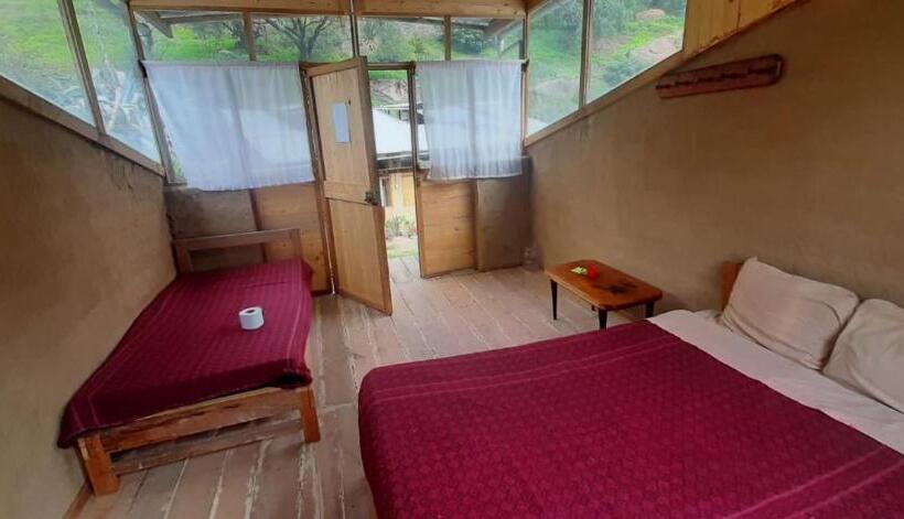 בית מלון כפרי Vrindavan Perú Jardín Ecológico