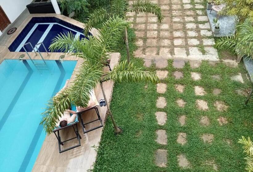 ホテル Wild Animal Viewpoint Udawalwe