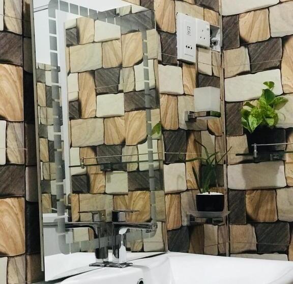 Ibeeza Motel   Bathigama