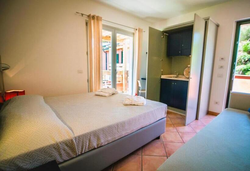 Isa Residence With Private Beach In Albinia, Just 100 Meters From The Sea, Apartments With Air Condi