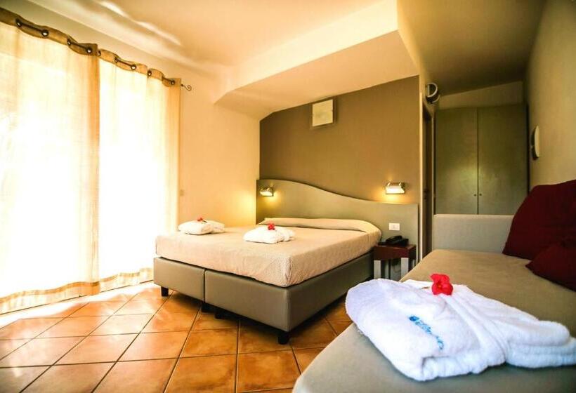 Isa Residence With Private Beach In Albinia, Just 100 Meters From The Sea, Apartments With Air Condi