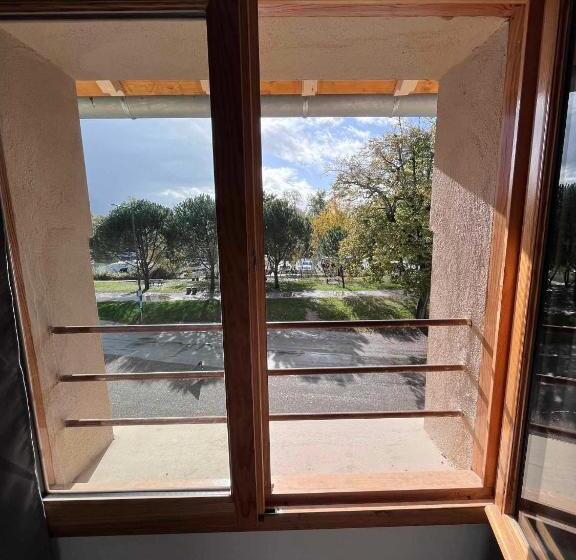 Les Logis Du Port   Port Canal   Montauban