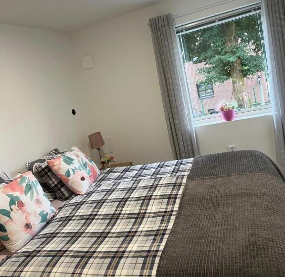 Lugnt Och Centralt Läge