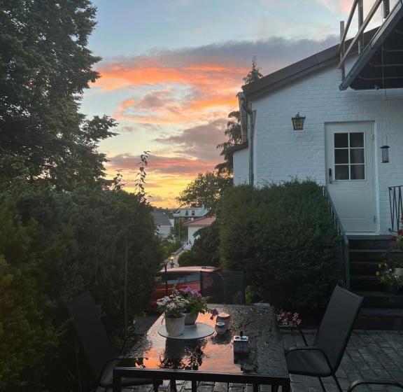 Lugnt Och Centralt Läge