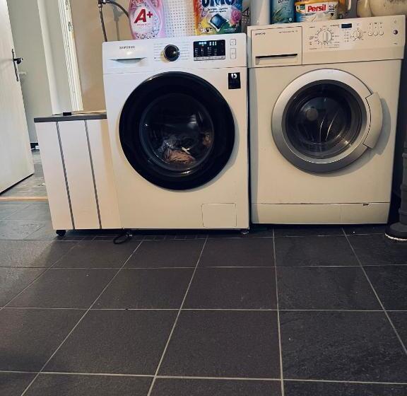 Lugnt Och Centralt Läge