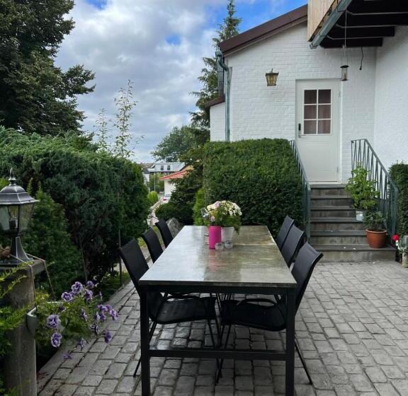 Lugnt Och Centralt Läge