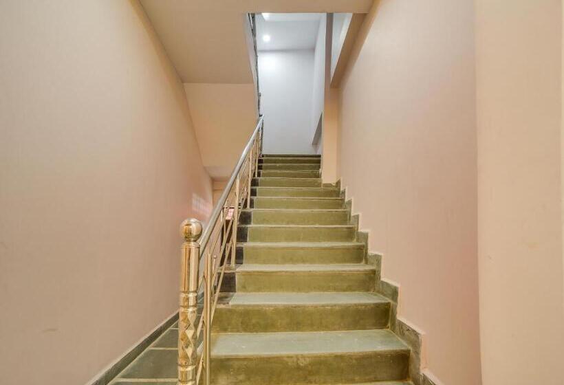 Oyo Hotel United Palace