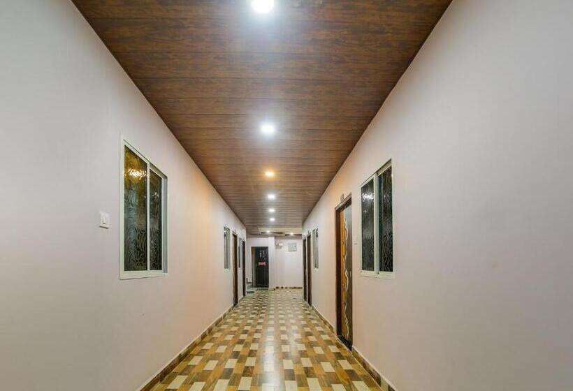 Oyo Hotel United Palace