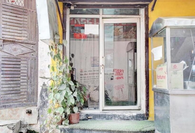 Oyo Preet Hotel & Restaurant