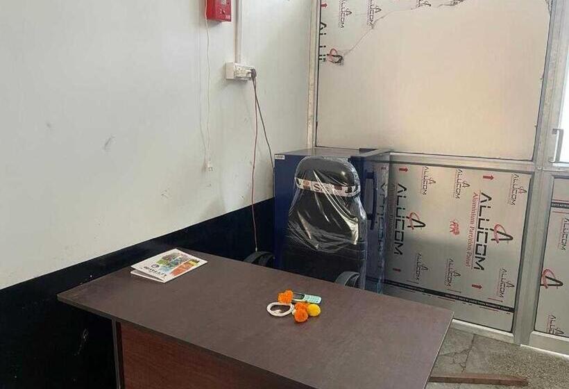 Oyo Yug Hotel & Resturant