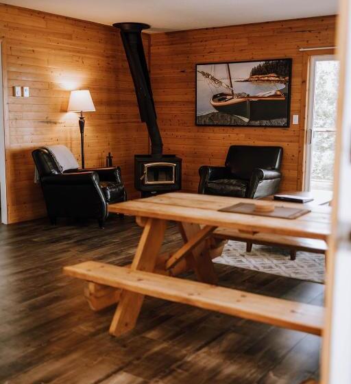 Page S Resort & Marina