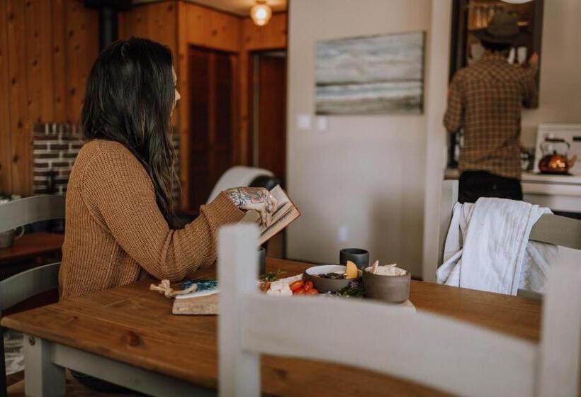 Page S Resort & Marina