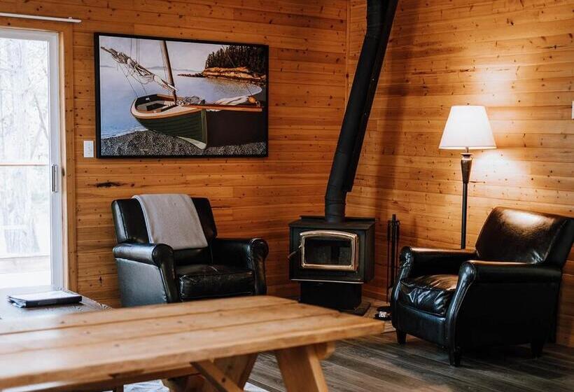 Page S Resort & Marina