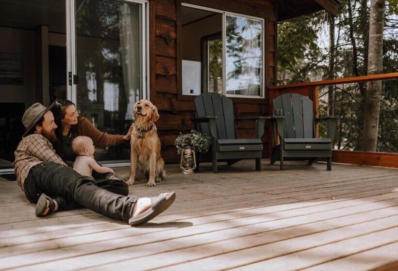 Page S Resort & Marina