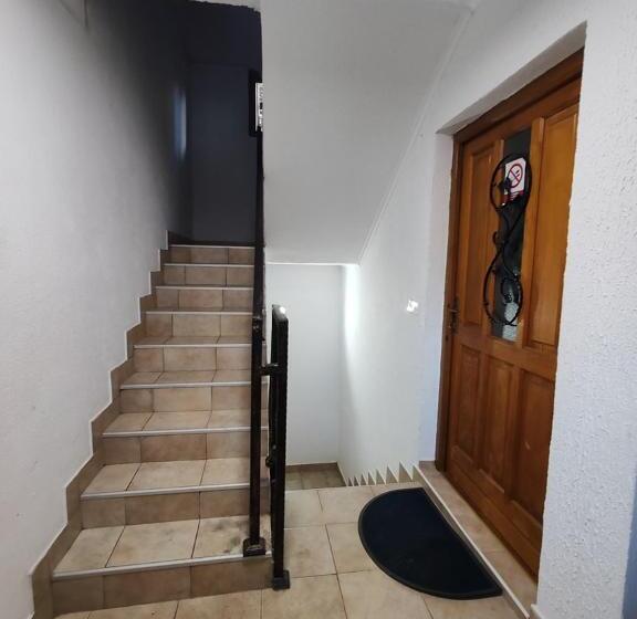 پانسیون Apartments Planinski Raj