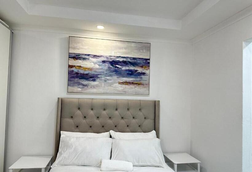 بنسيون Fradel Lagoon Holiday Unit