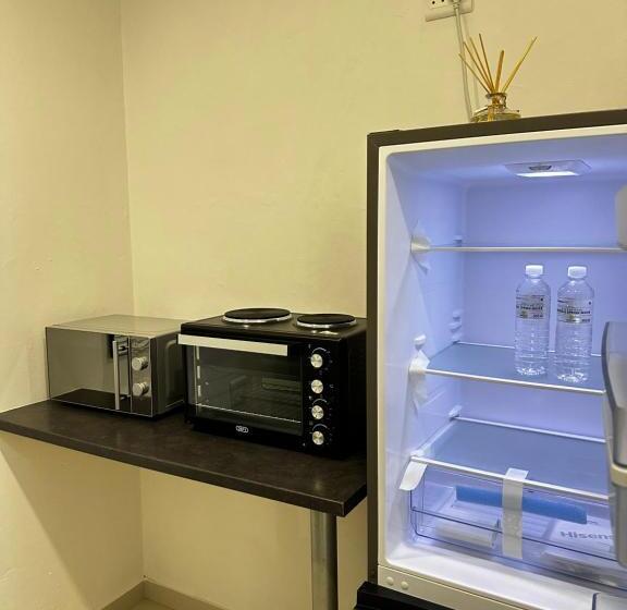 بنسيون Fradel Lagoon Holiday Unit