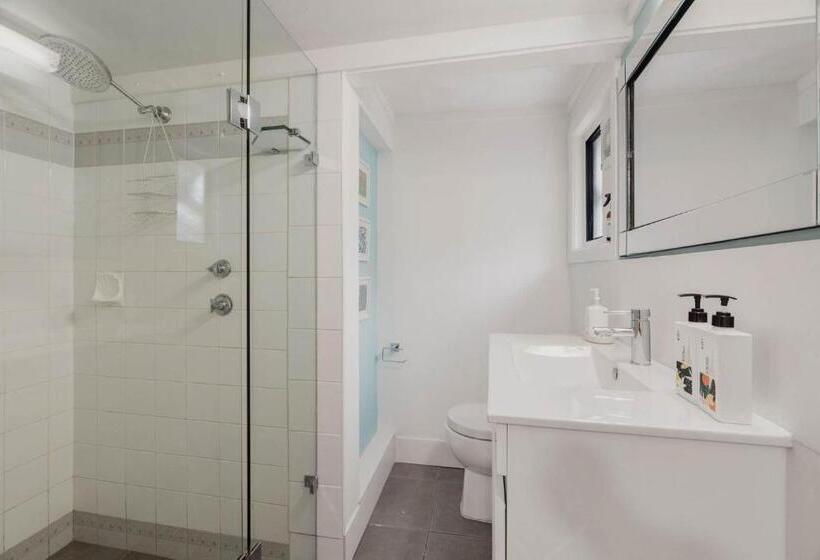 פנסיון Happy Daze 2