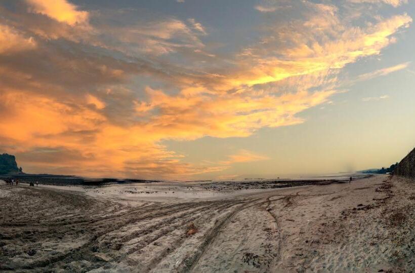 펜션 Happy Stay Villa   Kashid Beach