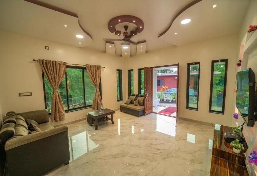 펜션 Happy Stay Villa   Kashid Beach