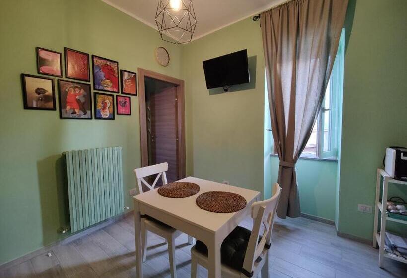 پانسیون Il Vicoletto Holiday Rooms