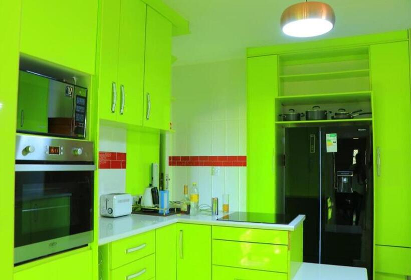 بنسيون La Maison Guesthouse