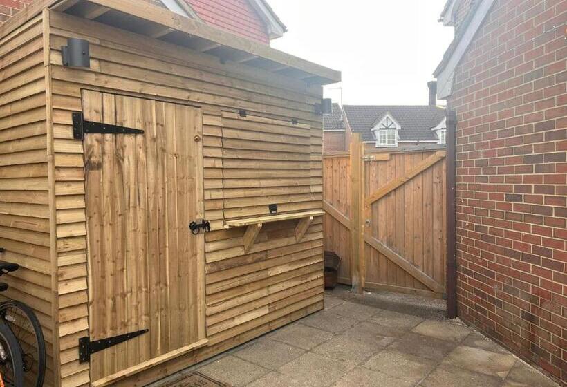 ペンション Mini Guesthouse   Urban Escape