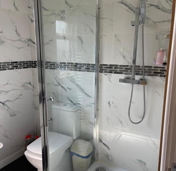 بنسيون Nishat & Amaan