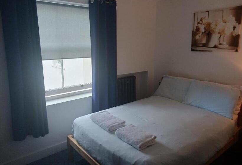 بنسيون Number Three