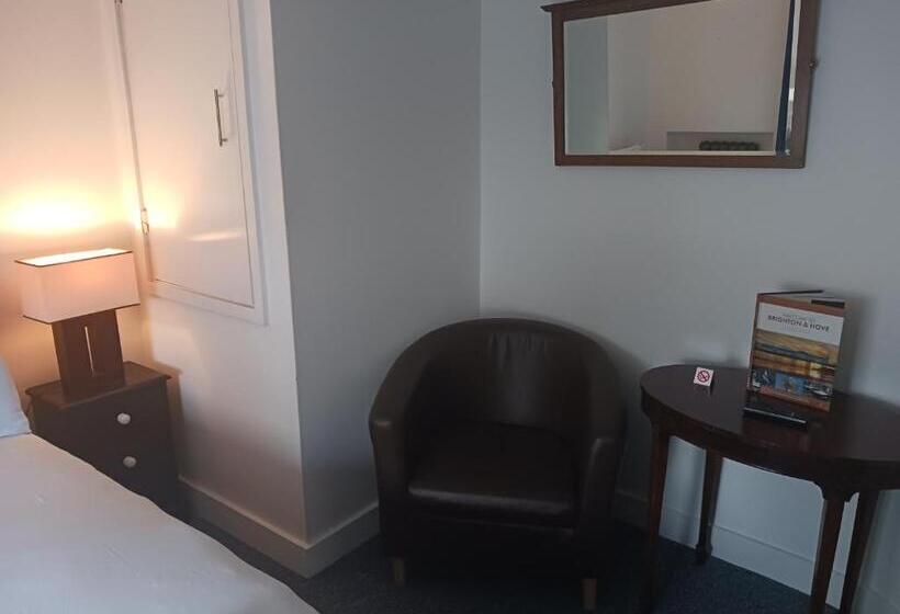 بنسيون Number Three