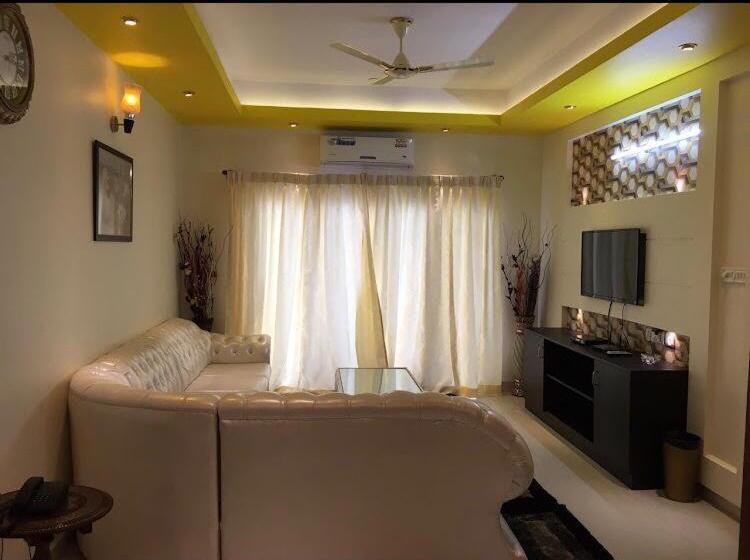 펜션 Palm Luxury Suites & Service Apartments